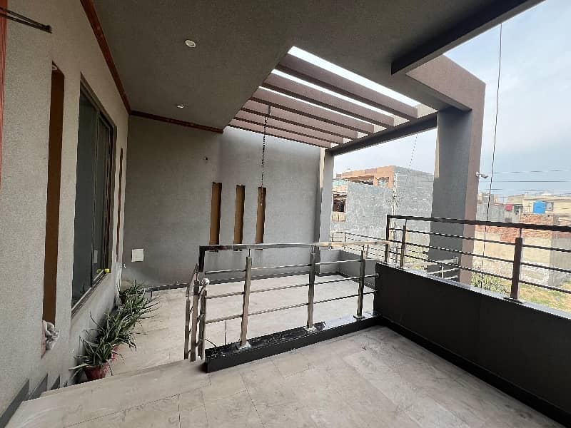 10 Marla Double Story Beautiful House For Sale In AlRehman Garden Phase 3 G. T Road Manawan Lahore 2