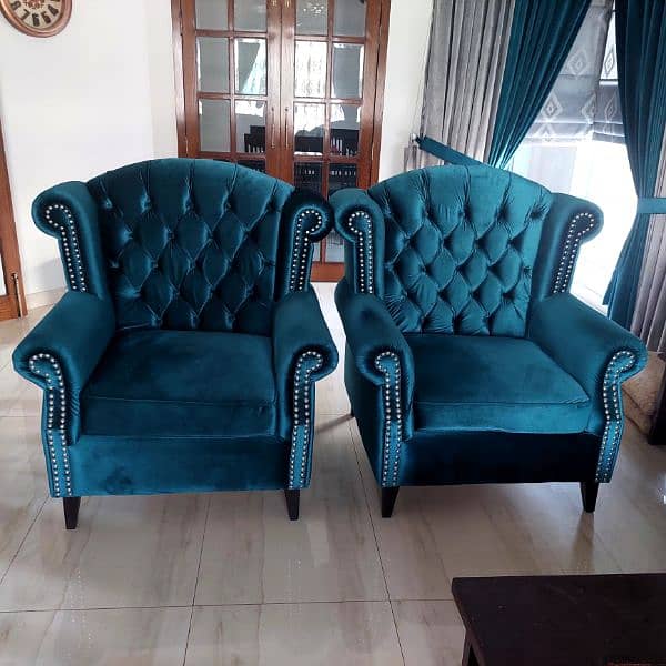 Lounge Chairs 1