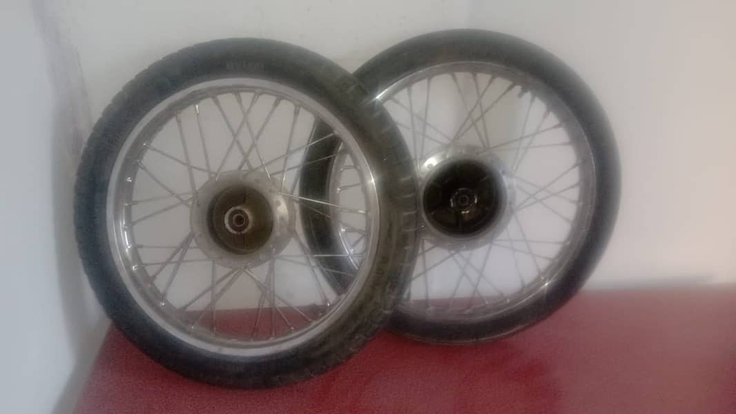 CG125 Front back rim with hub tyre tube good condition 1