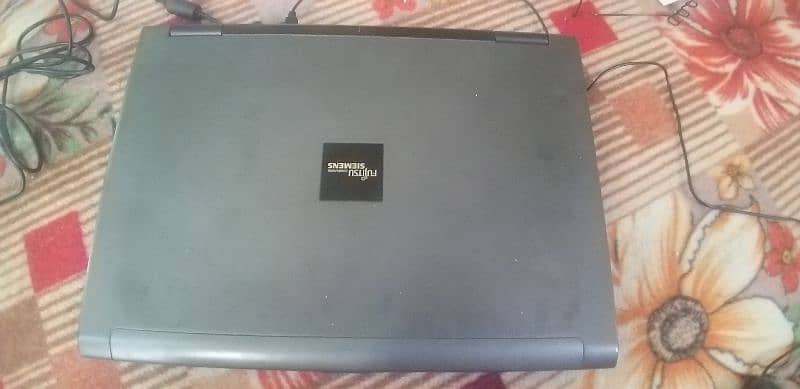 fujitsu siemens laptop like the new 3