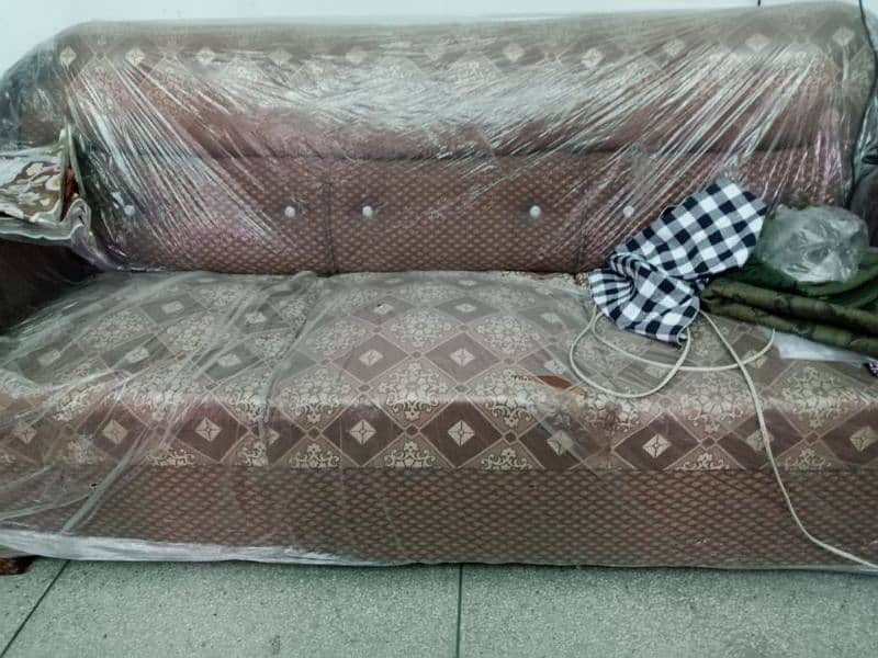 New Sofa set in 10/10 condition in Lahore, Sabzazar 2