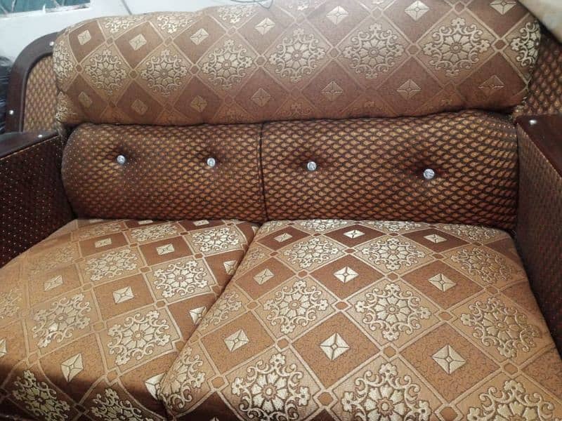 New Sofa set in 10/10 condition in Lahore, Sabzazar 5