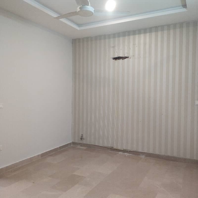 Top Class Uper Portion For Rent In G-9/3 4