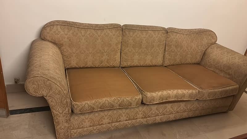3 seater in good condition 0