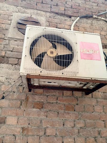 Haier 1.5 ton ac in good condition 2