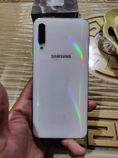 Samsung Galaxy A50 4/128 1