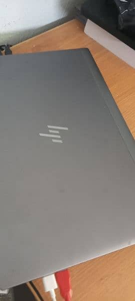 HP Zbook G5 15 - I7 8th Gen, great for gaming and editing 2