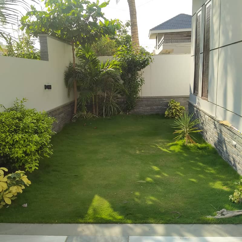 BRAND NEW 500 YARDS BUNGALOW FOR RENT WITH BASEMENT 1