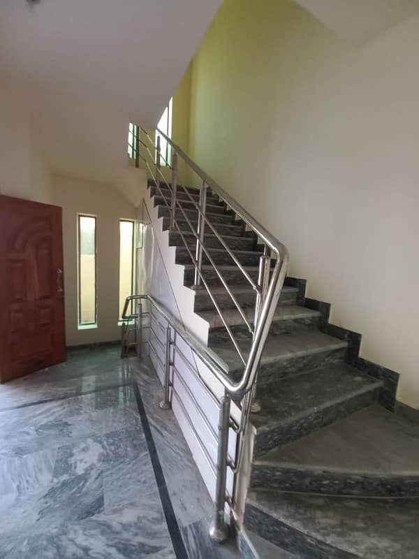 6 Marla Double Storey House For Sale In E-11/4 2