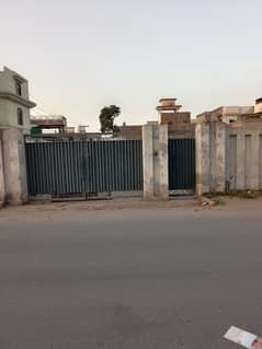 Corner Commercial Plot Available For sale 0