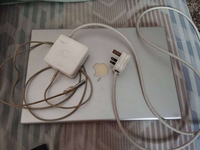 MacBook Pro (15 inches, Early 2008) for Sale 3