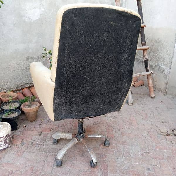 Office chair for sale 2