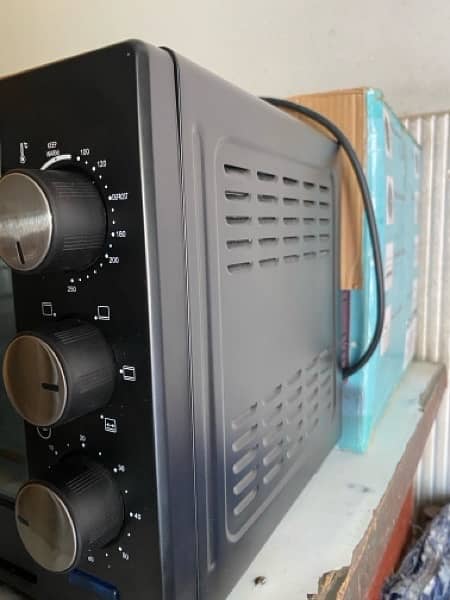 Cambridge EO6225 25L Imported Oven 6
