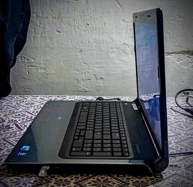 Dell laptop 3rd generation i3 1