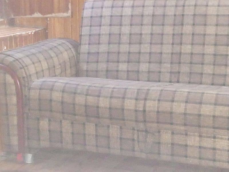 used sofa combed 0