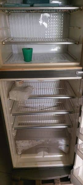 fridge for Sale. . Rs. 40000 1