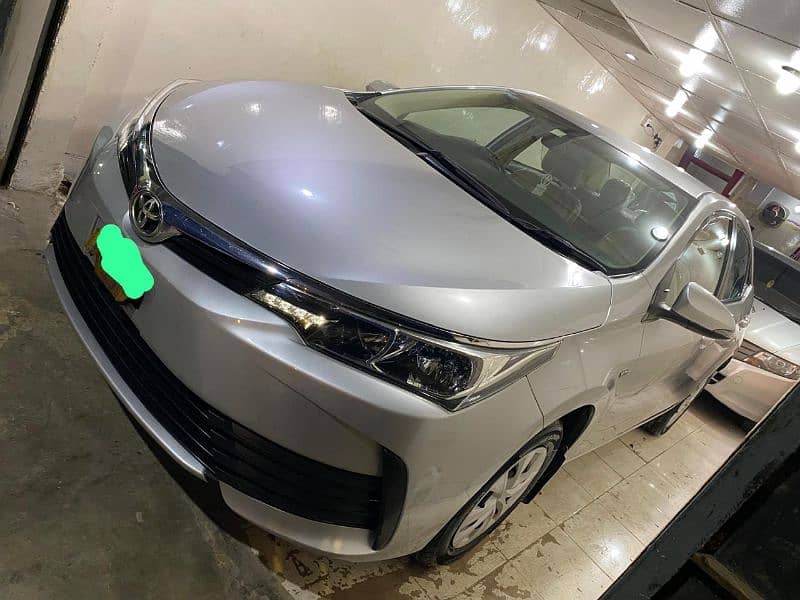 Toyota Corolla GLI 2019 Automatic 2