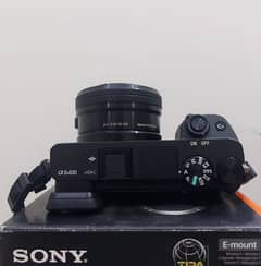 Sony a6400 with kit lens 0