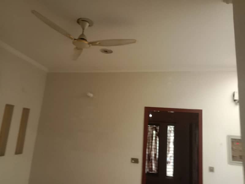 5 Marla Full Beautiful House for Rent in Hot Location in Z Block Phase 3 DHA Lahore 7