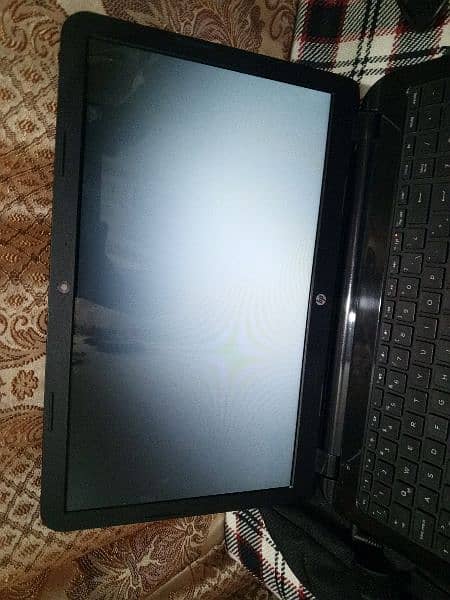 I want sale HP laptop Good condition 4GB 128 room Urgent sale 3