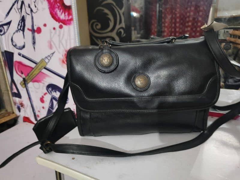 preloved bags available in very good condition 8