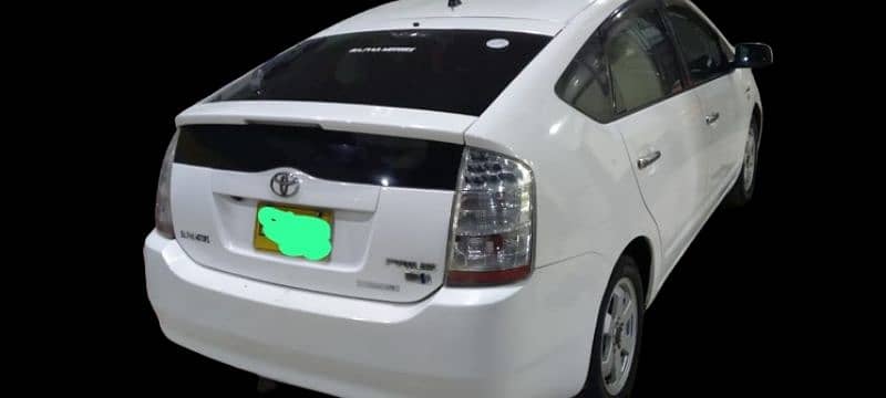 Toyota Prius 2011 1