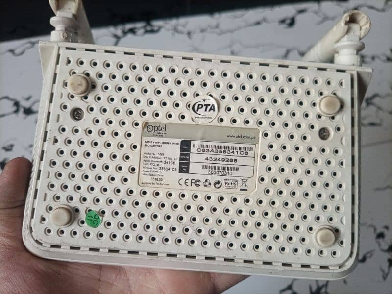 PTCL Router Used Condition 10/10 Working 4