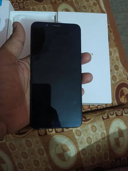 Oppo F5 3gb ram 32gb memory with box no any fault 2