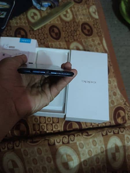 Oppo F5 3gb ram 32gb memory with box no any fault 3