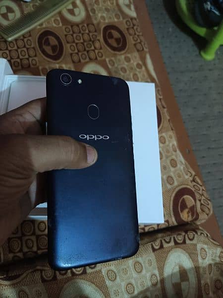 Oppo F5 3gb ram 32gb memory with box no any fault 5