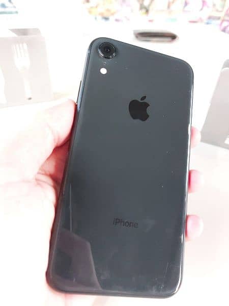 Iphone XR 10/10 condition 1