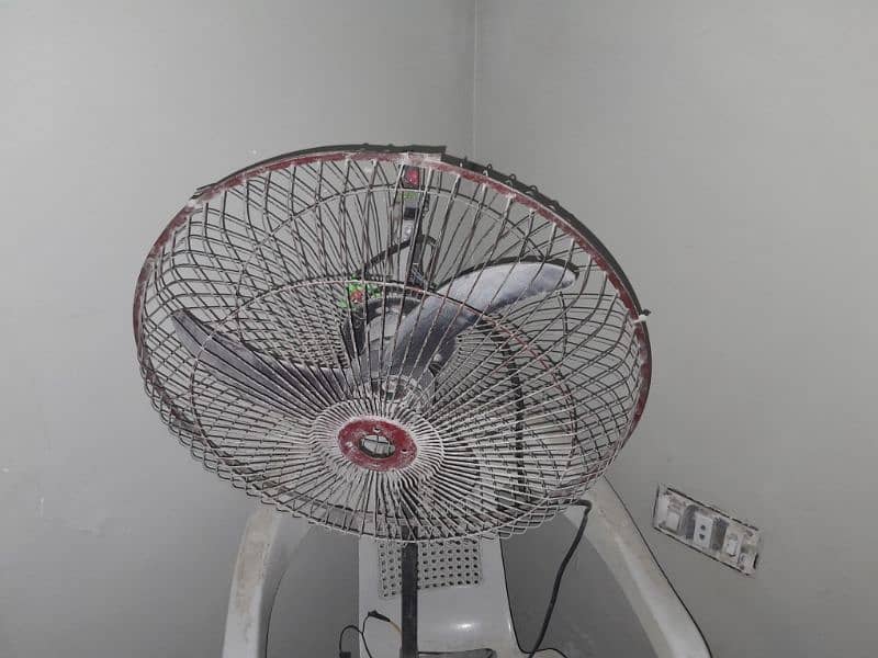 12 v fan with stand 3