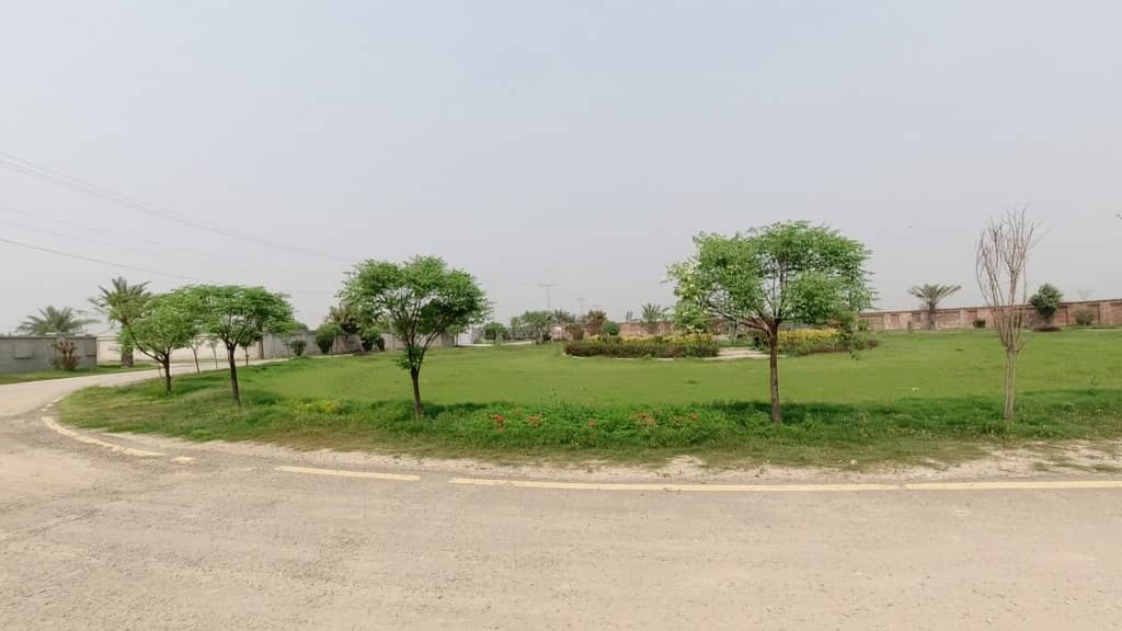 2 Kanal Farm House Land For Sale In Lahore Greenz Bedian Road Lahore 41