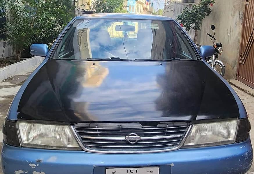 Nissan Sunny 2000 7