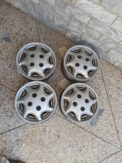 Cultus 13 numbers rims in good condition with Wheel cups
