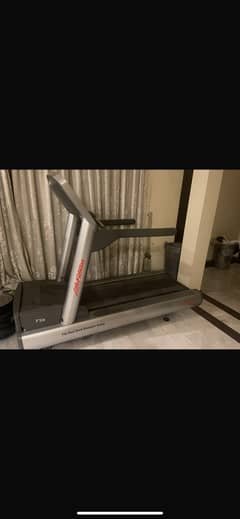 Life fitness treadmill 0