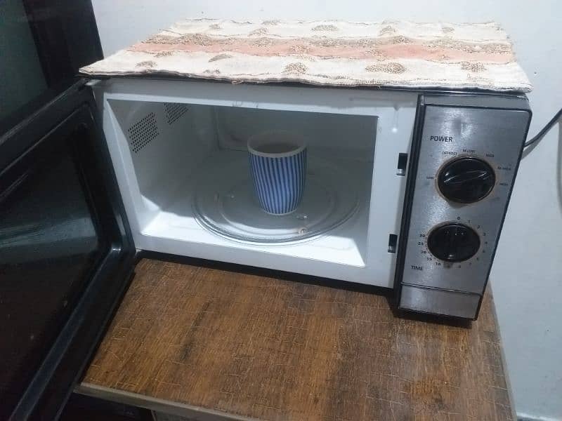 Jack pot Microwave oven 23 ltrs 3