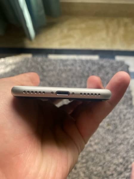 sealled IPhone SE  imported non PTA fully genuine 5