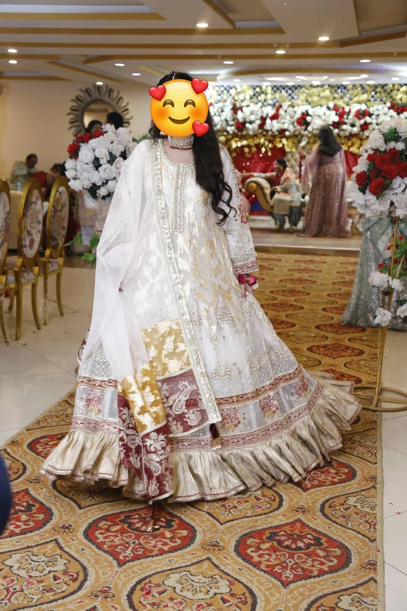 Bridal lehnga / Wedding dress / Nikah dress / bridal lehnga for sale 3