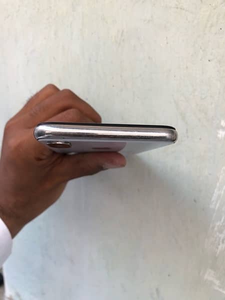 iPhone X 256GB non pta 2 months sim time 10/8condition 3