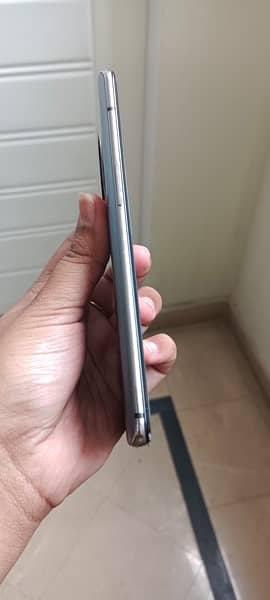 OnePlus 7T (Cracked Glass) 10
