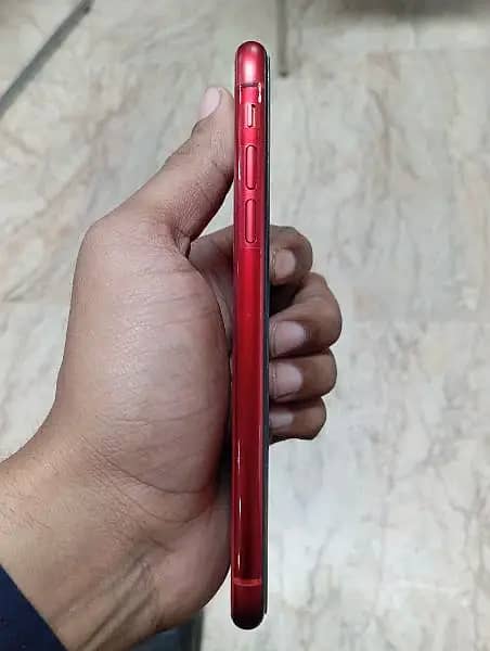 Apple iPhone XR 64GB RED (PRODUCT) 5
