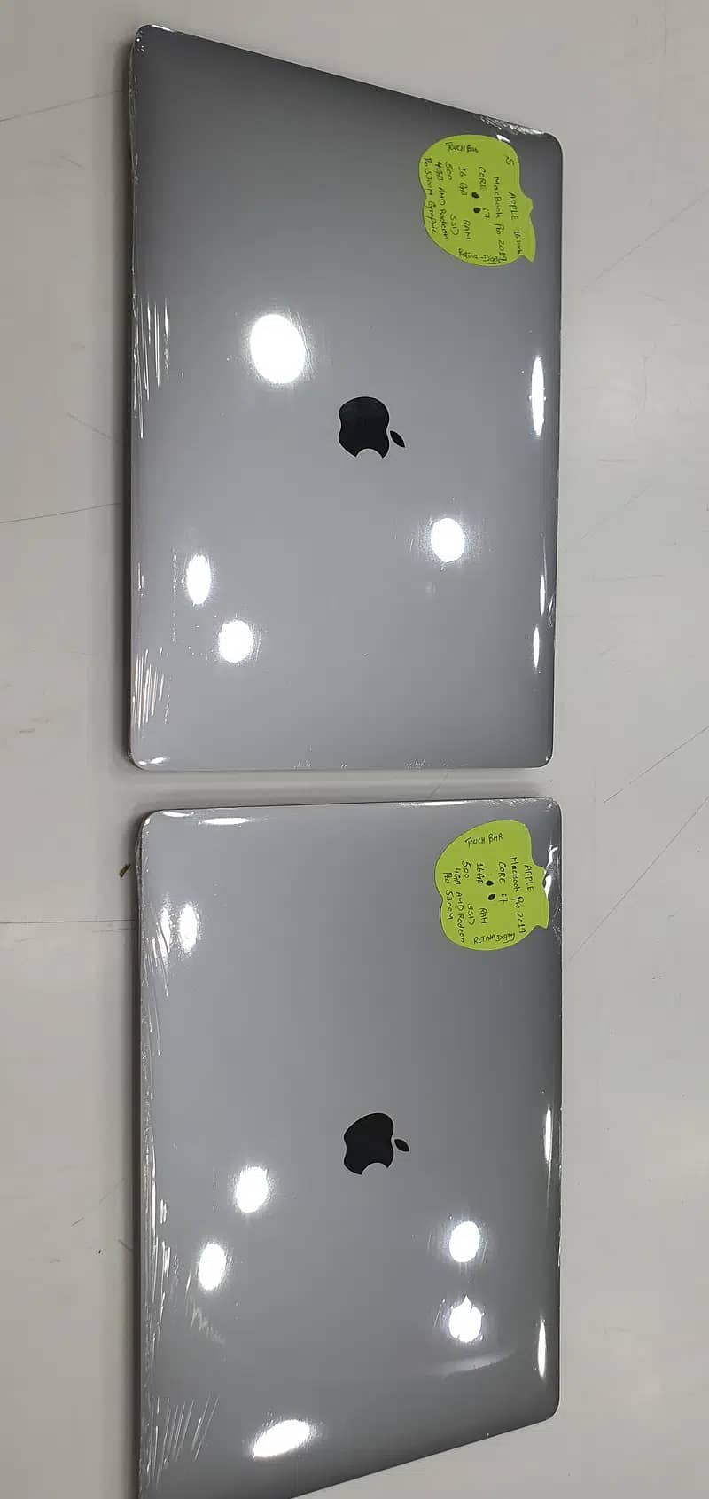 Macbook Pro 2019 16'inches with Retina Display Touchbar for sale 4