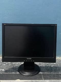 Computer Lcd. viewsonic. 
19 inches display. Good Condition.