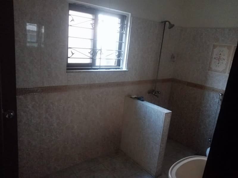 Facing Park 1 kanal Beautiful upper portion for rent in DHA Phase 3, Z Block Lahore 1