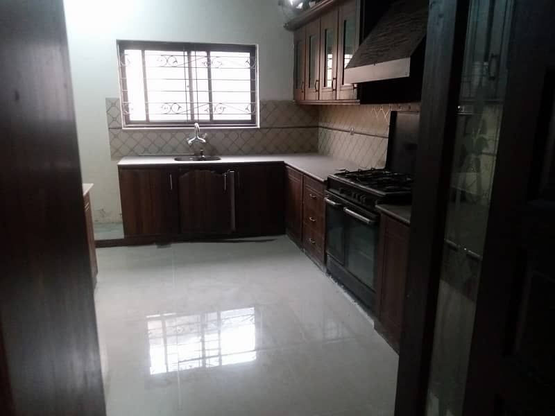 Facing Park 1 kanal Beautiful upper portion for rent in DHA Phase 3, Z Block Lahore 13