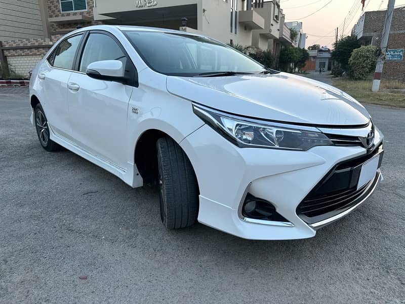 Toyota Corolla Altis 2018 4