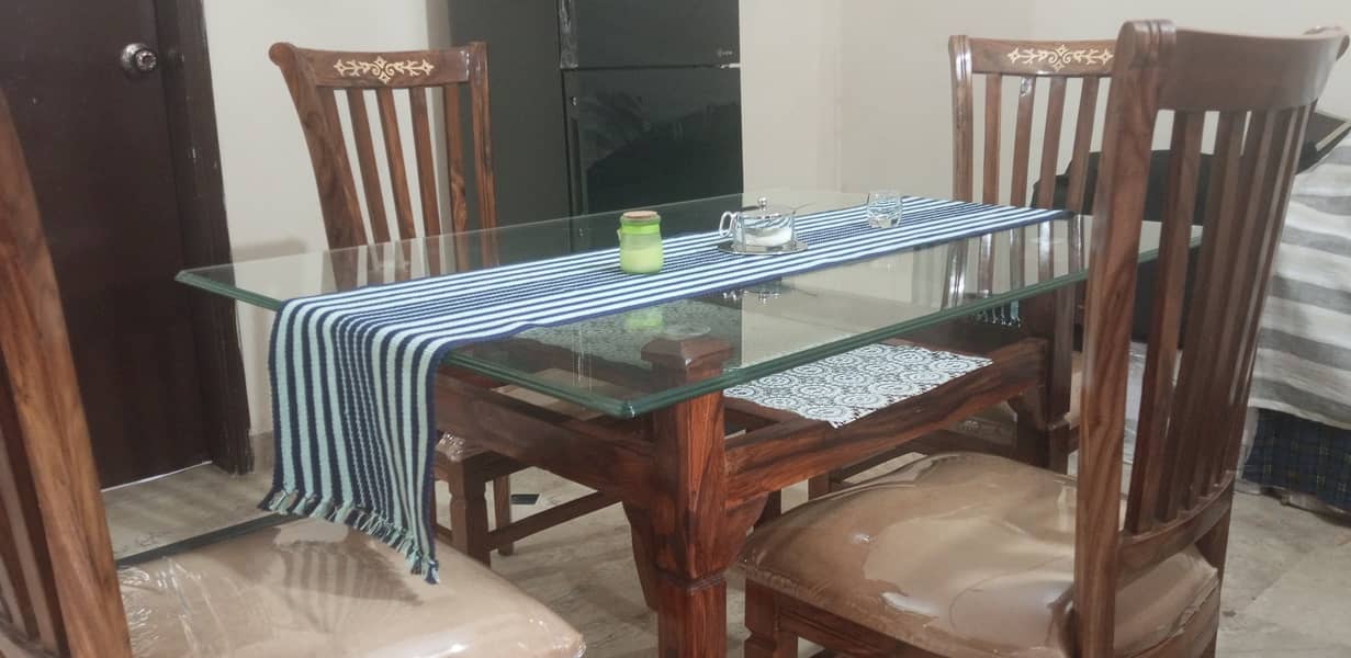 Dining Table with 4 chairs 5