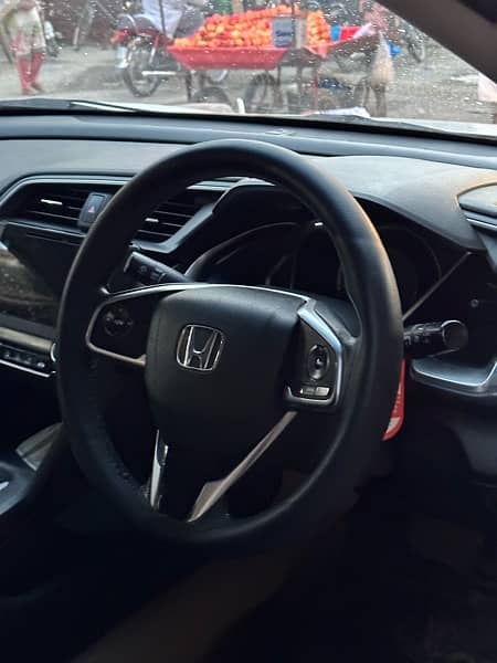 Honda Civic Oriel 2017 4