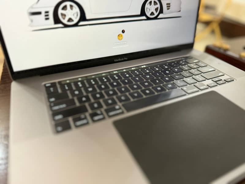 MacBook Pro 2019 - i9, 16GB, 1TB 2